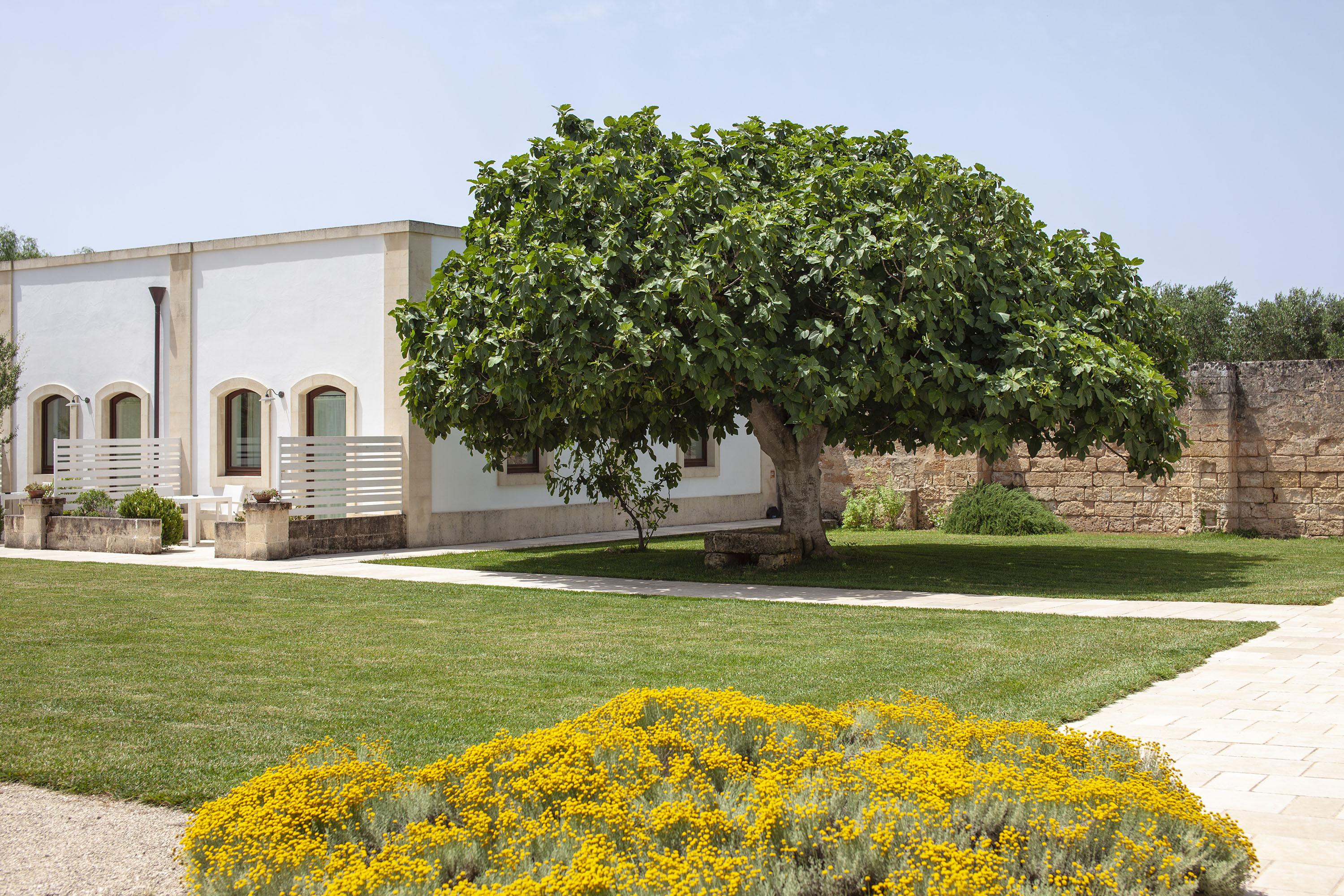 Masseria Corda Di Lana Hotel & Resort Torre Lapillo Bagian luar foto
