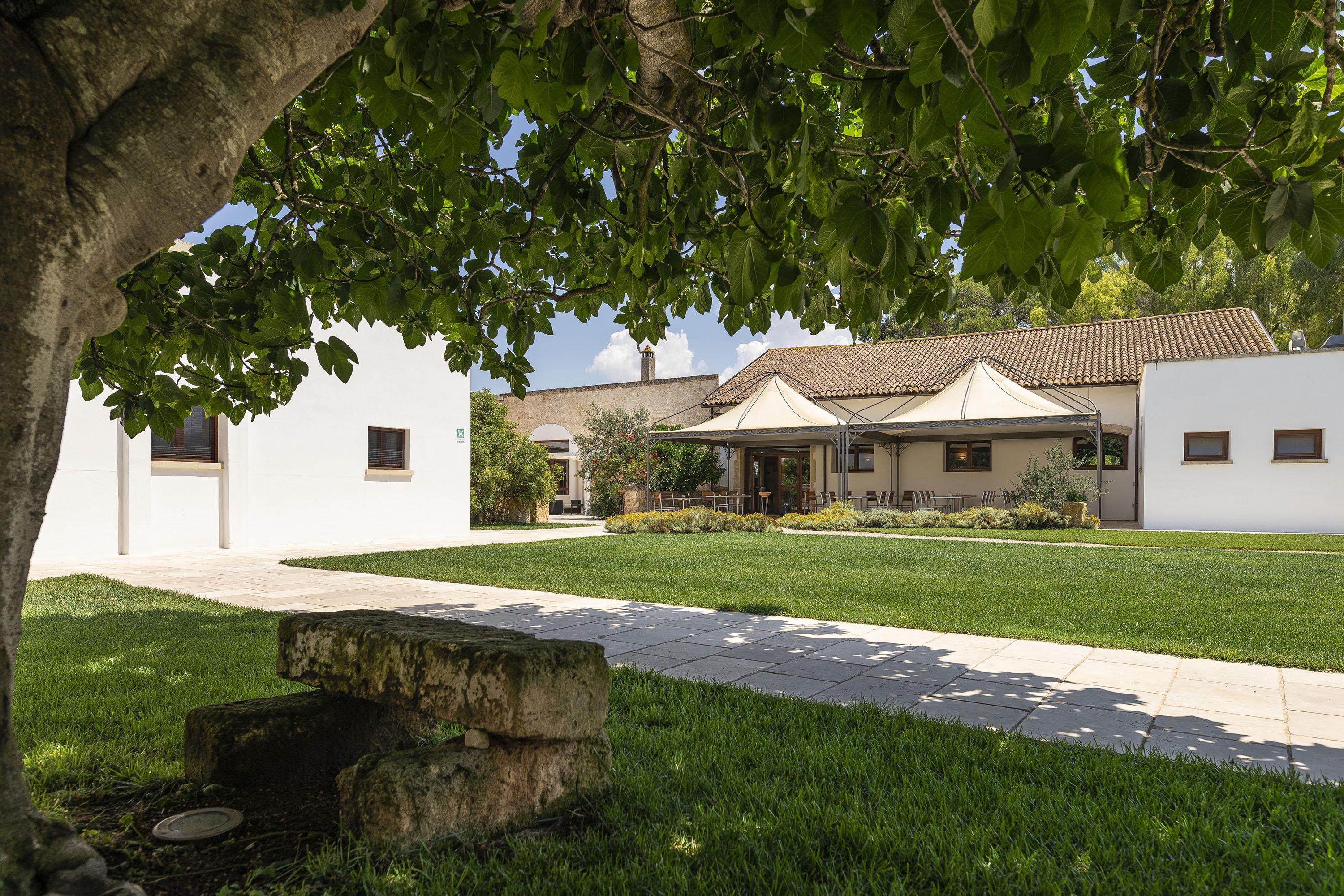 Masseria Corda Di Lana Hotel & Resort Torre Lapillo Bagian luar foto