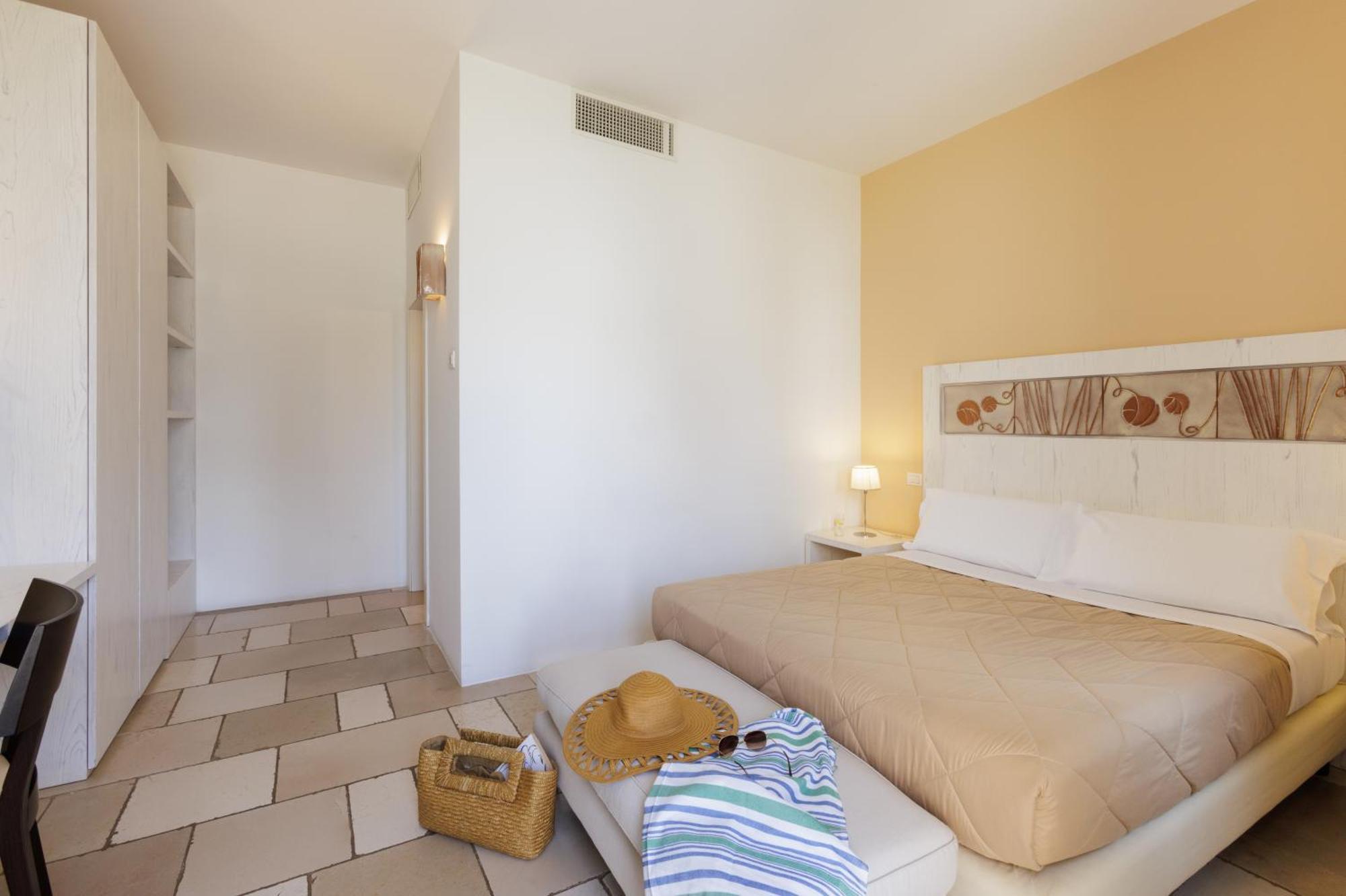 Masseria Corda Di Lana Hotel & Resort Torre Lapillo Bagian luar foto