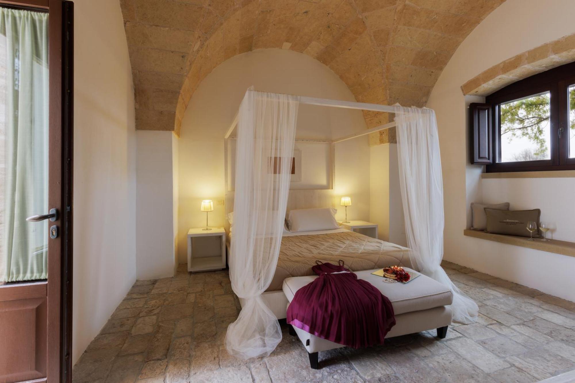 Masseria Corda Di Lana Hotel & Resort Torre Lapillo Bagian luar foto