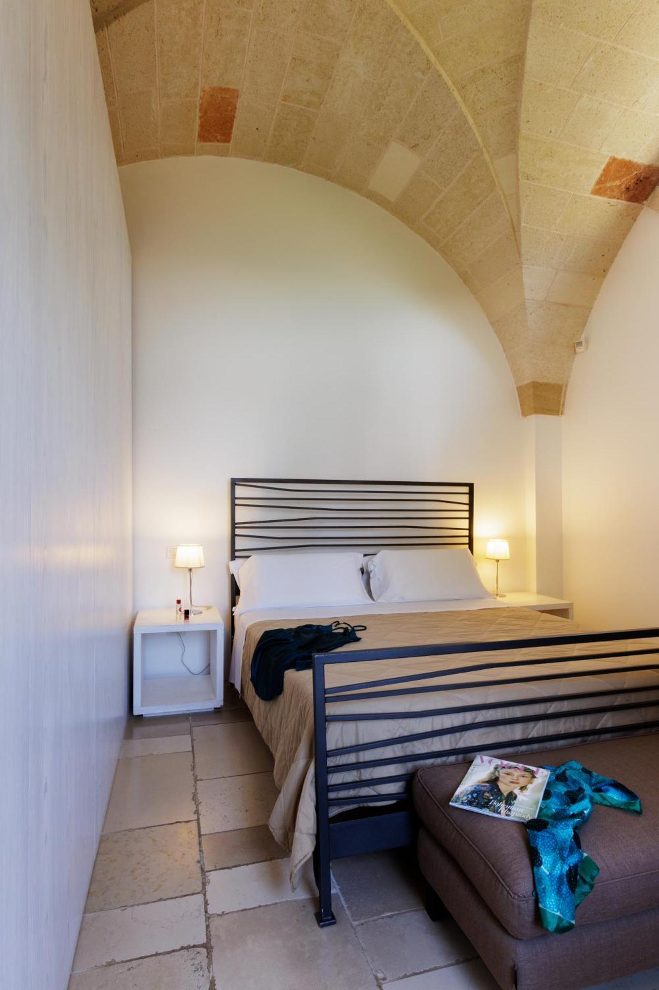 Masseria Corda Di Lana Hotel & Resort Torre Lapillo Bagian luar foto