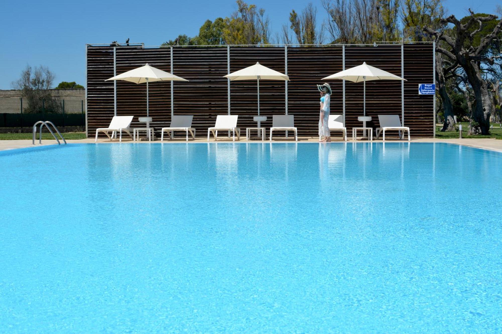 Masseria Corda Di Lana Hotel & Resort Torre Lapillo Bagian luar foto